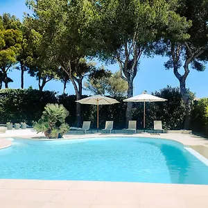 https://la-villa-alba.fr-provencehotel.com