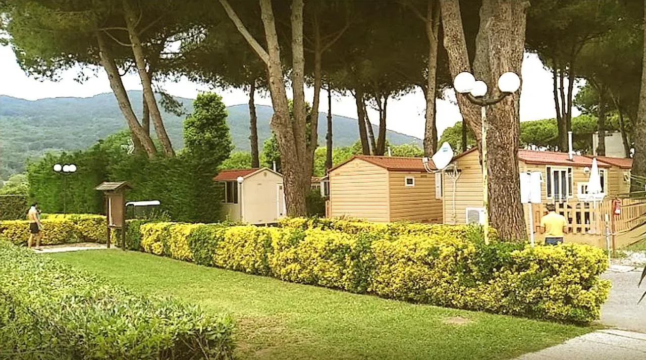 Campsite Italian Holidays Mobile House In Ameglia Hotel